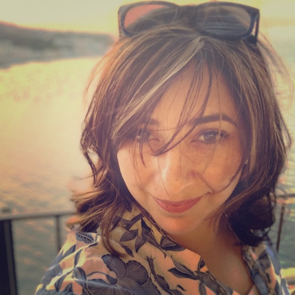 Meet your Posher, Divya - Picture 1 of 1